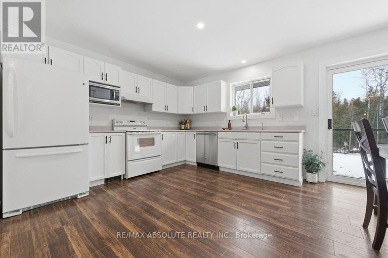 29122344/188-milton-stewart-avenue/mcnabbraeside-twps/mcnabbraeside/ontario/K7S0E1_10