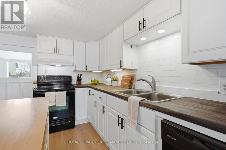 29398807/1292-st-jacques-road/embrun/russell/ontario/K0A1W0_9