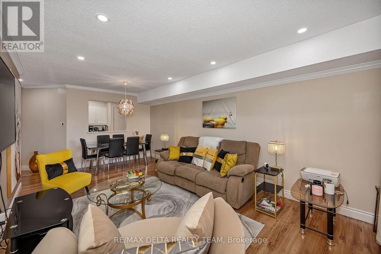 29650588/119-318-lorry-greenberg-drive/hunt-club-parkgreenboro/ottawa/ontario/K1T2R5_12