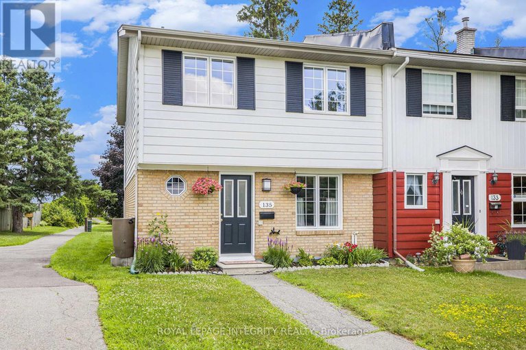 28641296/135-monterey-drive/leslie-park/ottawa/ontario/K2H7A9_1