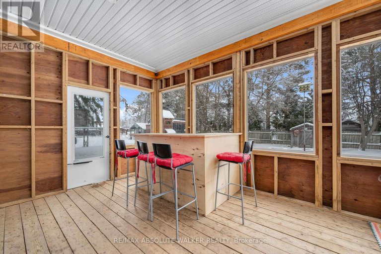 28655528/2477-merivale-road/rideau-heightsashdalerideau-glen/ottawa/ontario/K2C3H1_21