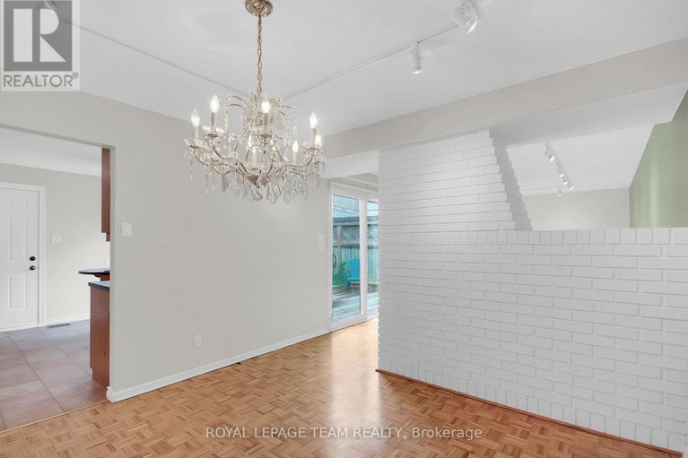 29060164/26-jackson-court/beaverbrook/ottawa/ontario/K2K1B7_16