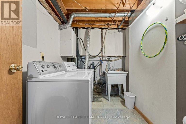 28234836/107-melanie-crescent/glencairnhazeldean/ottawa/ontario/K2L2E4_48
