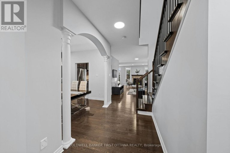 29624464/206-ancaster-avenue/woodroffe/ottawa/ontario/K2B5B3_5