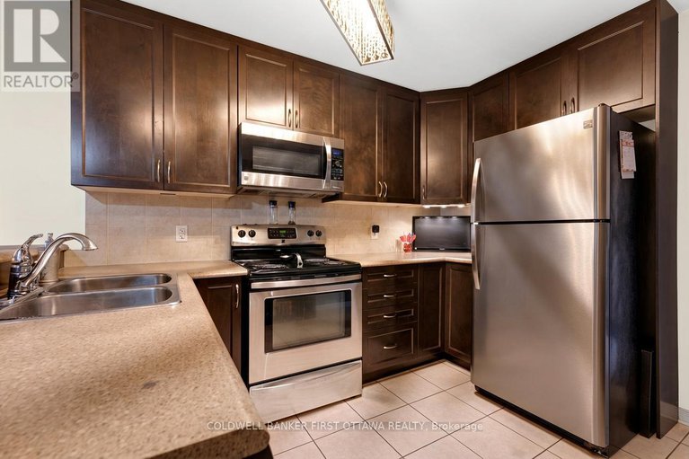 29256270/150-urbancrest-private/stonebridge/ottawa/ontario/T1P1L9_10