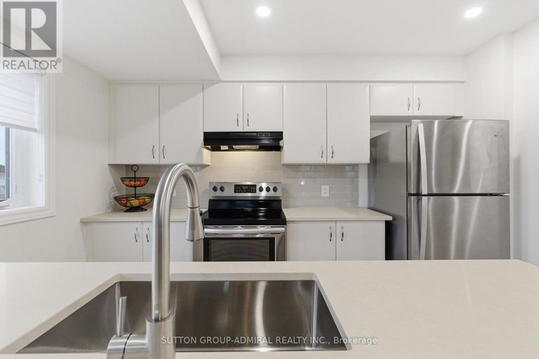 29470699/903-nautilus-private/emerald-meadowstrailwest/ottawa/ontario/K2V0S5_10