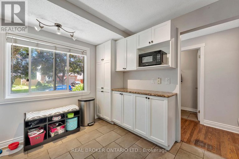 28643717/433-duvernay-drive/queenswood-heights-south/ottawa/ontario/K1E2N7_13