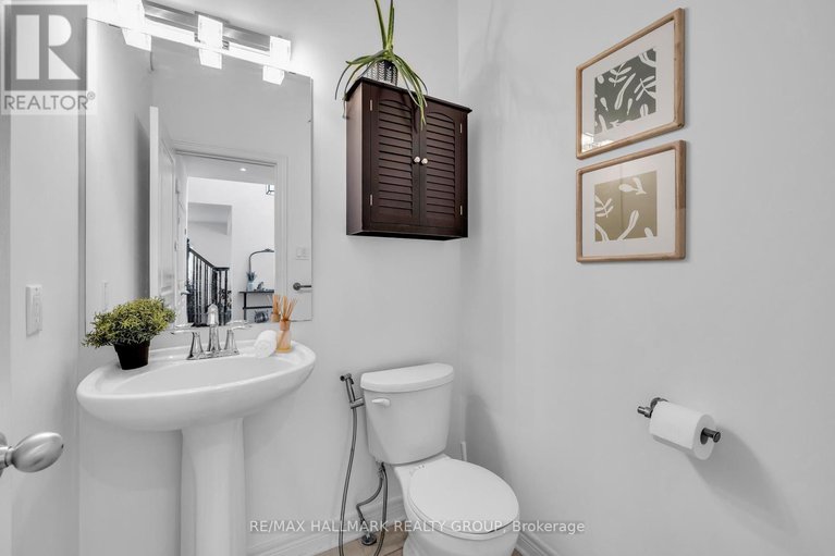 28526274/451-landswood-way/stittsville-south/ottawa/ontario/K2S0A4_24