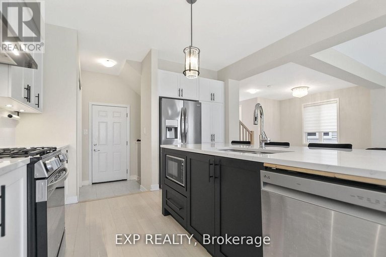 29501082/224-pursuit-terrace/goulbourn-twp-from-franktown-rdsouth-to-rideau/ottawa/ontario/K0A2Z0_14