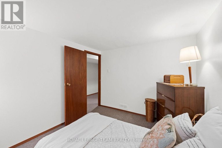 28883256/22-pellan-crescent/beaverbrook/ottawa/ontario/K2K1J5_27