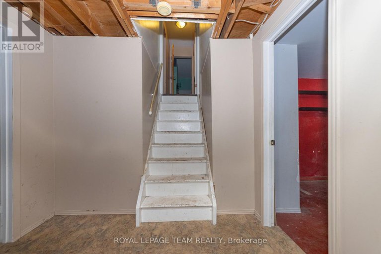 29205924/7-coolbrook-cr-crescent/munster/ottawa/ontario/K0A3P0_36