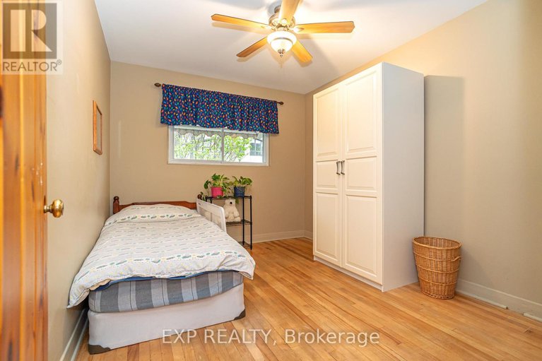 28481299/220-ancaster-avenue/woodroffe/ottawa/ontario/K2B5B3_22