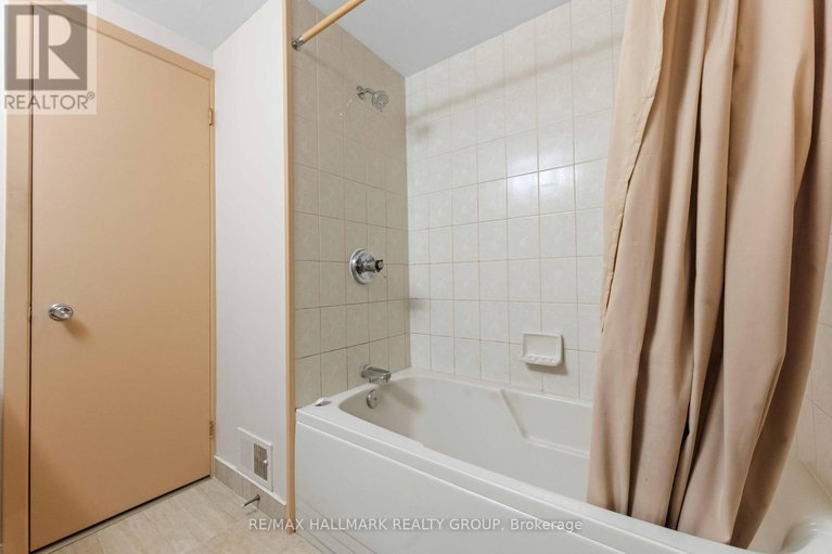 29120636/1884-elmridge-drive/beacon-hill-south/ottawa/ontario/K1J6R7_36