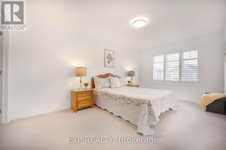 28328665/137-hawkeswood-drive/riverside-southgloucester-glen/ottawa/ontario/K4M0E6_19