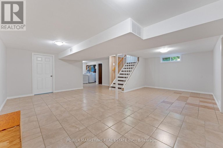 28969285/2372-riley-avenue/queensway-terrace-southridgeview/ottawa/ontario/K2C1J9_17