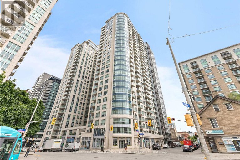 28292069/1306-195-besserer-street/sandy-hill/ottawa/ontario/K1N0B6_1