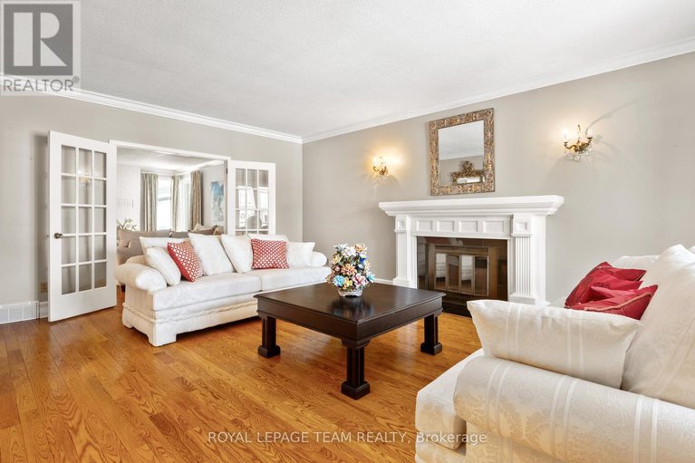 27932475/44-sycamore-drive/arbeatha-park/ottawa/ontario/K2H8K3_6