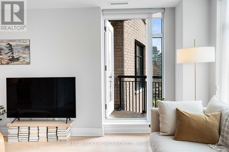 29617501/810-235-kent-street/ottawa-centre/ottawa/ontario/K2P1Z9_35