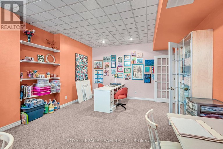 29556061/1345-potter-drive/manotick-village-manotick-estates/ottawa/ontario/K4M1C6_38