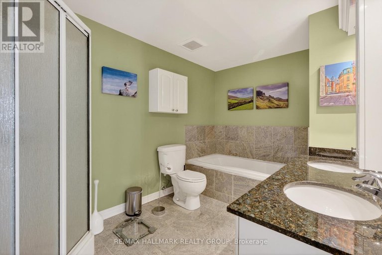 29682835/1401-134-york-street/lower-townbyward-market/ottawa/ontario/K1N1K8_27