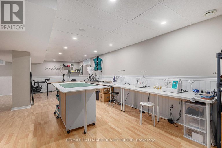 28754000/68-hewitt-court/katimavik/ottawa/ontario/K2L3R3_24