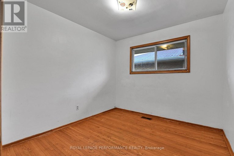 29600475/759-pleasant-park-road/elmvale-acres/ottawa/ontario/K1G1Y5_10