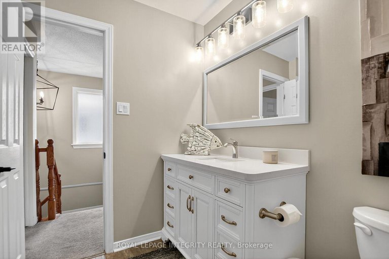 28934975/13-roblyn-way/barrhaven-east/ottawa/ontario/K2G5Z4_27