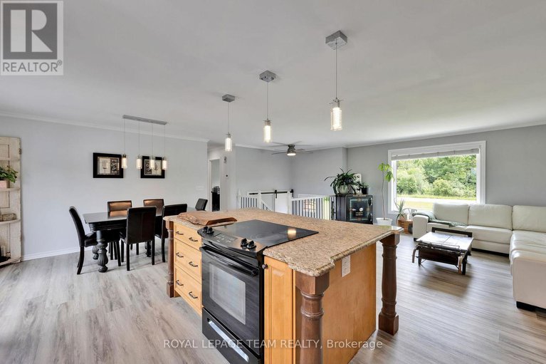 28504851/883-craig-road/north-grenville-twp-kemptville-south/north-grenville/ontario/K0G1S0_23