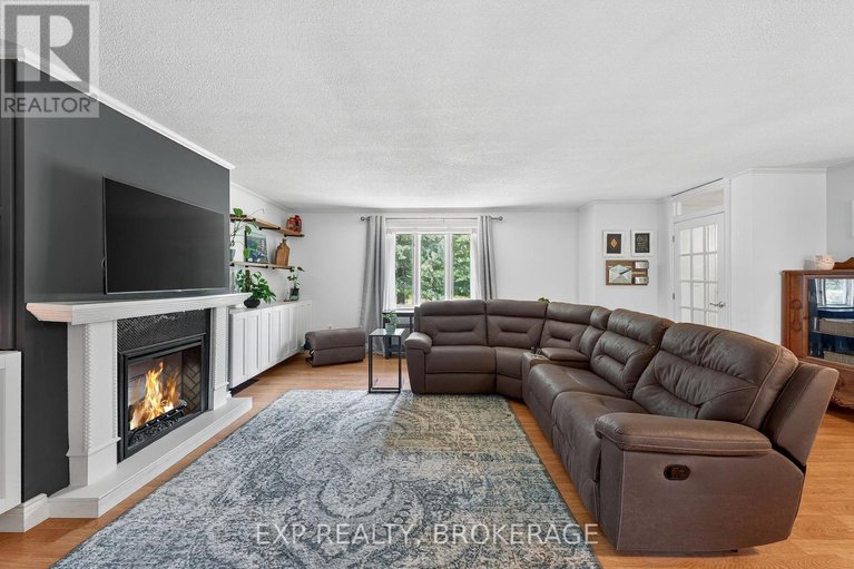 28599608/1500-blakeys-point-road/augusta-twp/augusta/ontario/K0E1T0_6