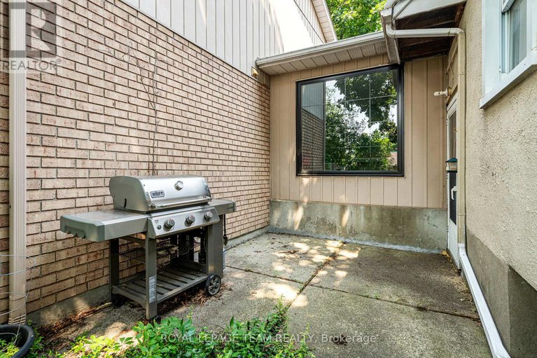 29301931/421-greenwood-avenue/laurentianview/ottawa/ontario/K2A0X5_25