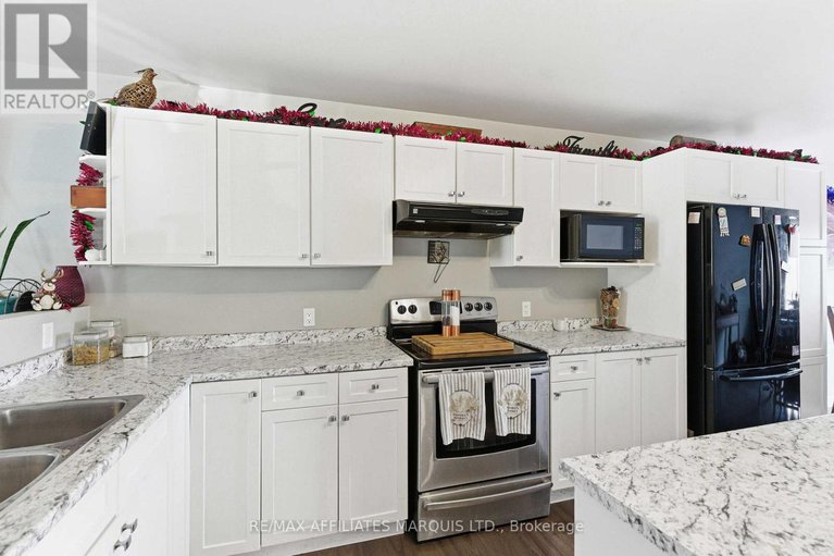 29178133/109-french-avenue/long-sault/south-stormont/ontario/K0C1P0_8