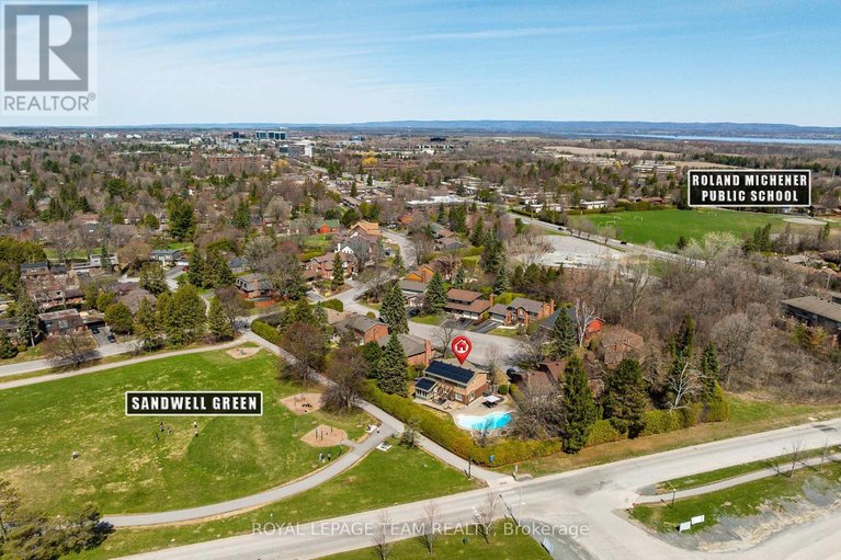 29663238/9-casgrain-court/beaverbrook/ottawa/ontario/K2K2A7_40