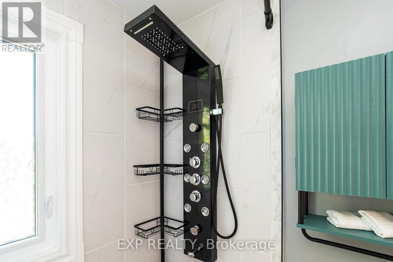 29635426/336-poulin-avenue/britannia/ottawa/ontario/K2B5T8_24