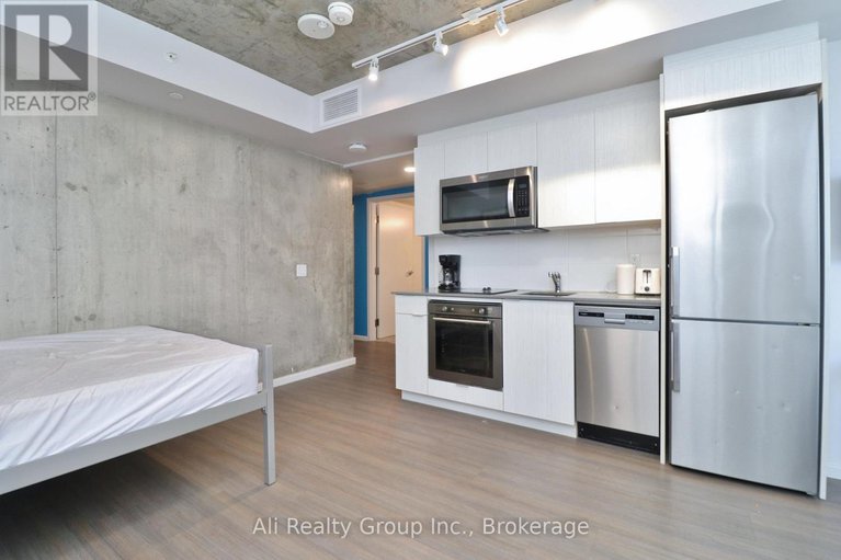 29282650/2918-105-champagne-avenue-s/west-centre-town/ottawa/ontario/K1S5E5_6