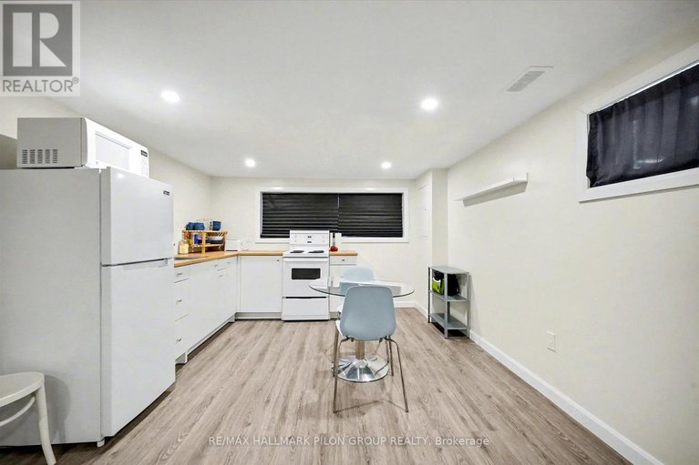 29284752/2089-bangor-street/elmvale-acresurbandale/ottawa/ontario/K1G2X6_16