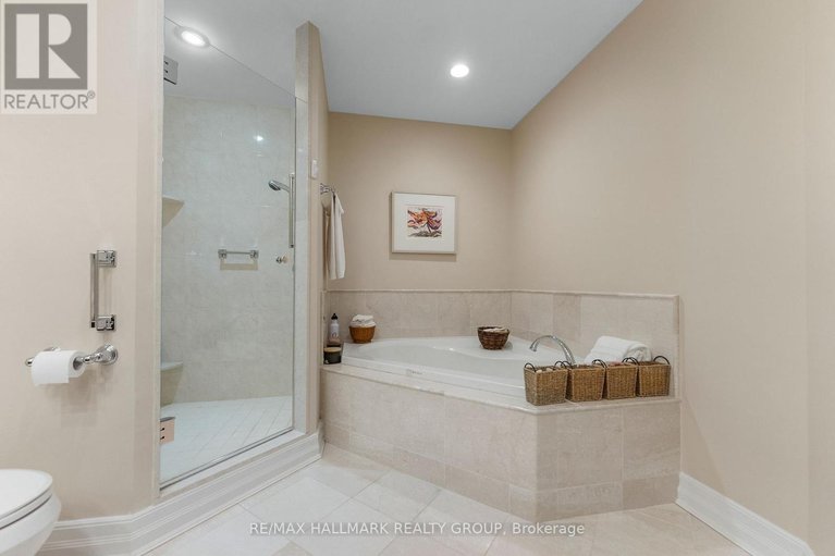 29148163/305-3590-rivergate-way/quinterra/ottawa/ontario/K1V1V6_24