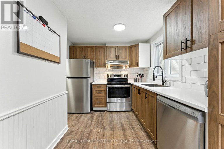 28843090/7900-decarie-drive/orleans-wood/ottawa/ontario/K1C2K3_8