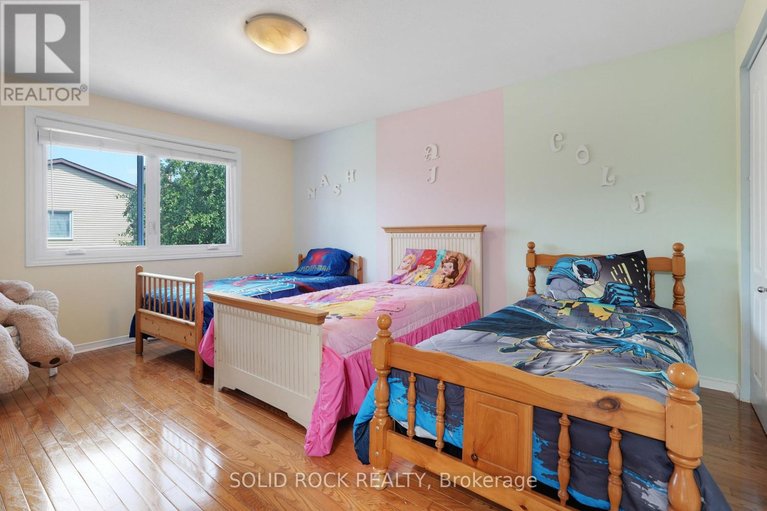 29472800/41-framingham-crescent/cedargrovefraserdale/ottawa/ontario/K2J3J4_30