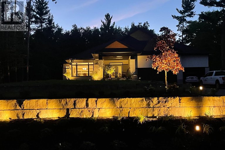 29447129/190-raymond-luhta-crescent/mcnabbraeside-twps/mcnabbraeside/ontario/K7S3G8_92