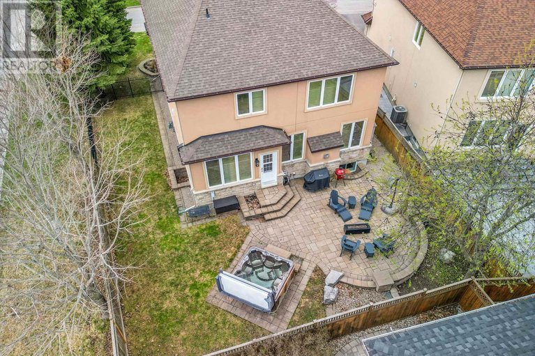 29678413/300-amita-crescent/mooneys-bay/ottawa/ontario/K2C4H9_32