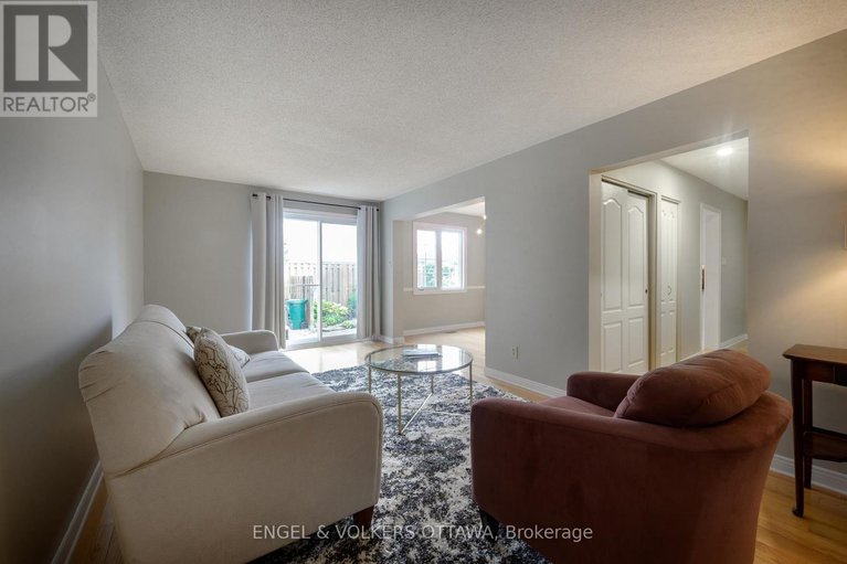 28925521/355-kintyre-private/carleton-square/ottawa/ontario/K2C3M6_16
