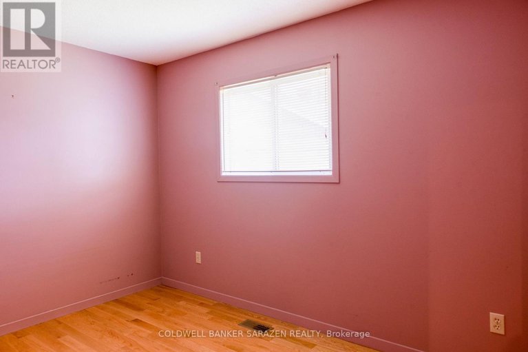 28462570/7-robinson-street/mcnabbraeside-twps/mcnabbraeside/ontario/K7S3M4_19