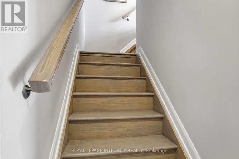 29648108/2722-draper-avenue/redwood-park/ottawa/ontario/K2H0C4_9