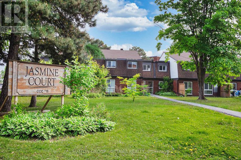28421721/39j-1958-jasmine-crescent/beacon-hill-south/ottawa/ontario/K1J7W1_1