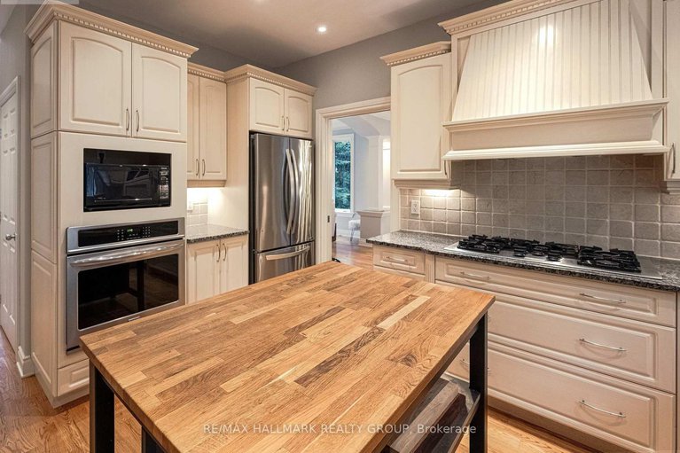 28493807/1431-duchess-crescent/manotick-east-to-manotick-station/ottawa/ontario/K4M1K2_12