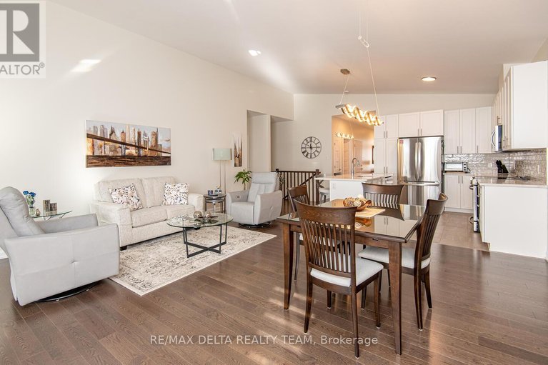 29669160/373-sterling-avenue/town-of-rockland/clarence-rockland/ontario/K2K0L4_9