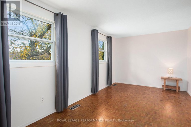 28972961/1757-trappist-lane/convent-glen-south/ottawa/ontario/K1C1X7_16