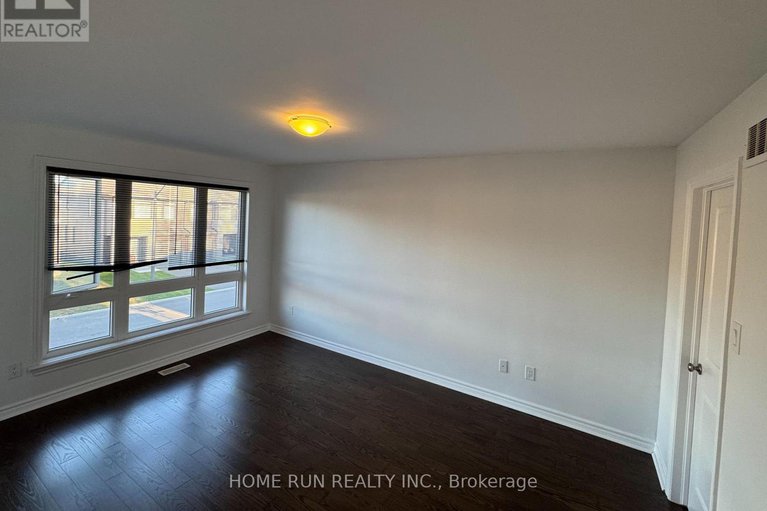 29038646/1016-eider-street/riverside-southgloucester-glen/ottawa/ontario/K4M1B2_24
