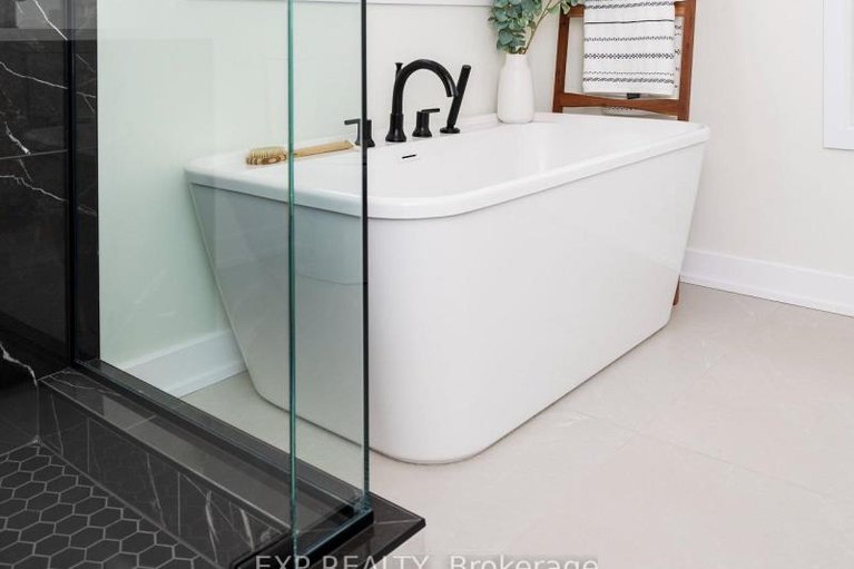 29497957/229-trudeau-crescent/russell-twp/russell/ontario/K4R1E5_39