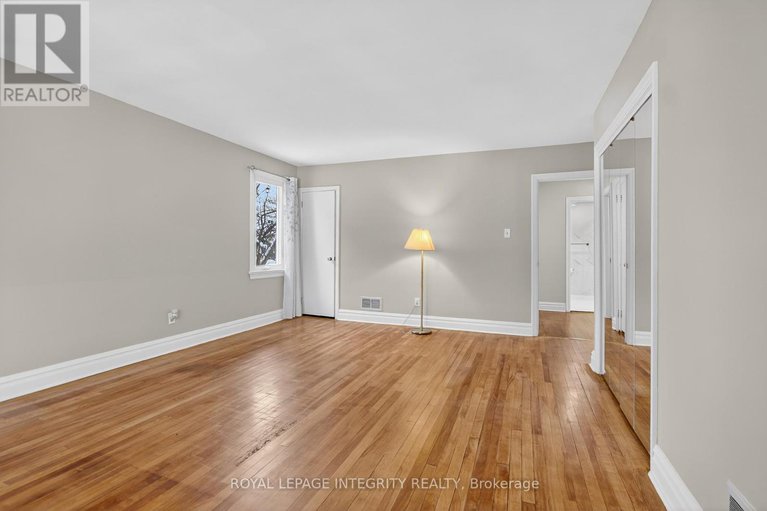 29192840/230-smyth-road/alta-vistafaircrest-heights/ottawa/ontario/K1H5A2_21